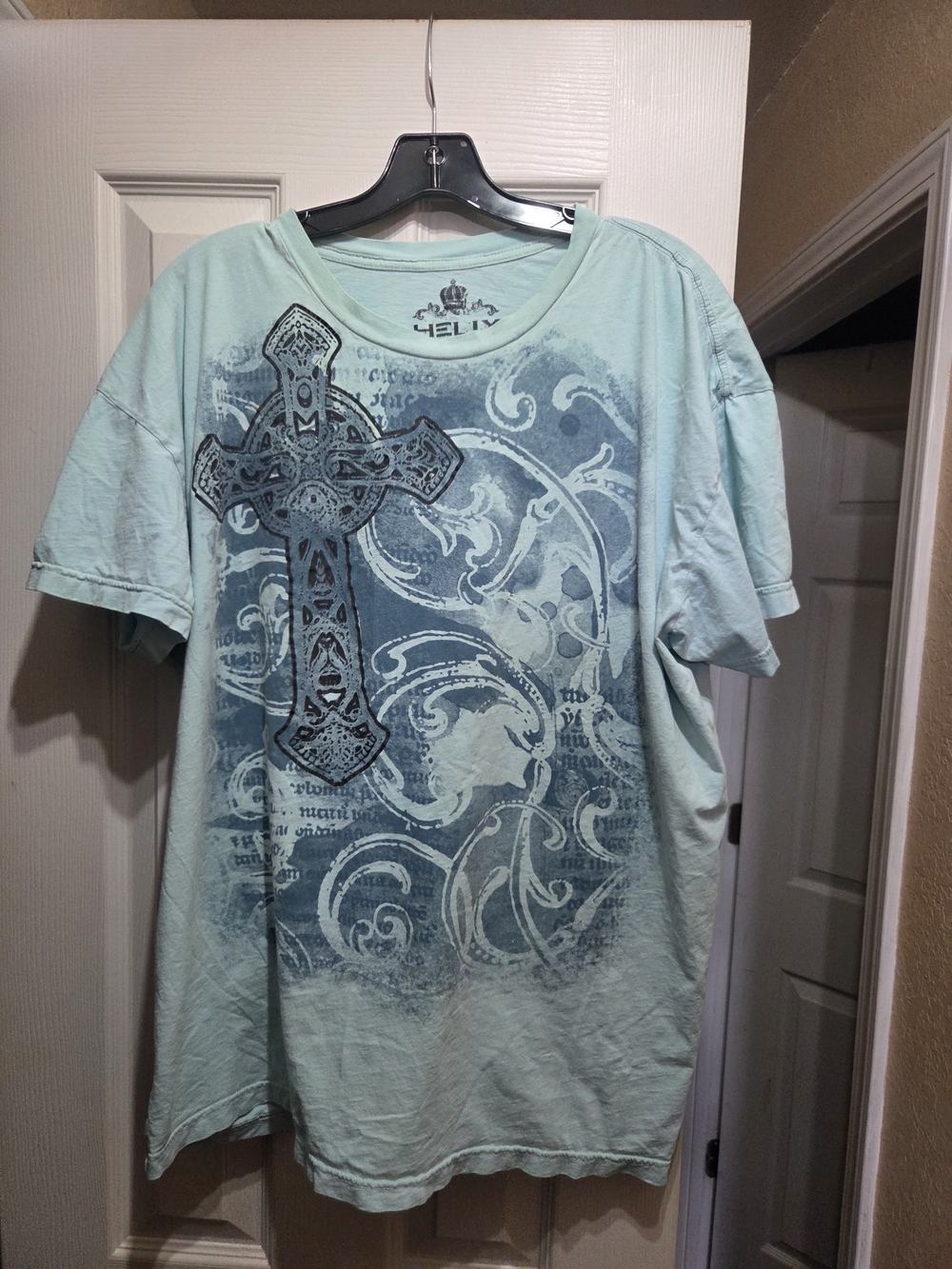 Helix Men's Mint Green Short-Sleeve Tee with Navy Cross Graphic